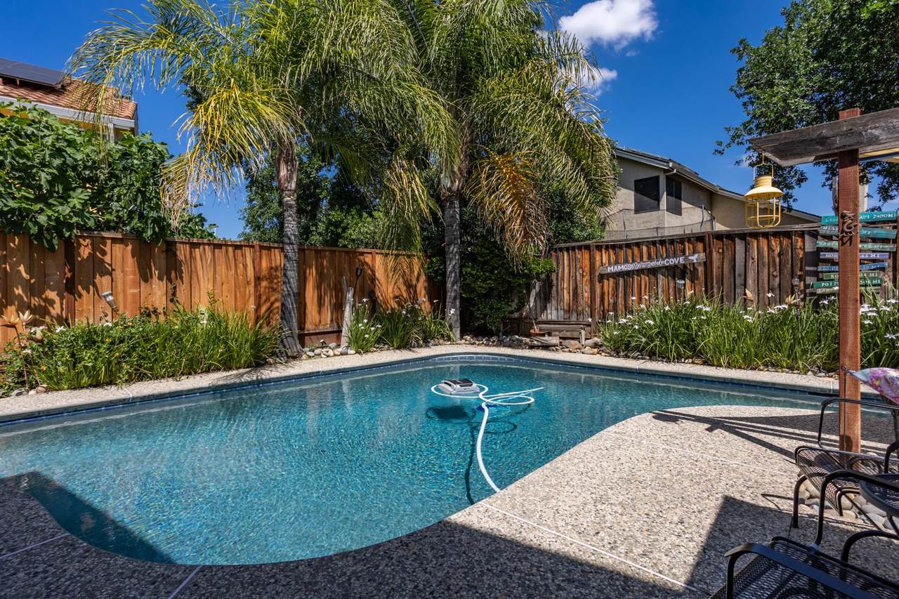 1000 Alden Glen Drive - Photo 1