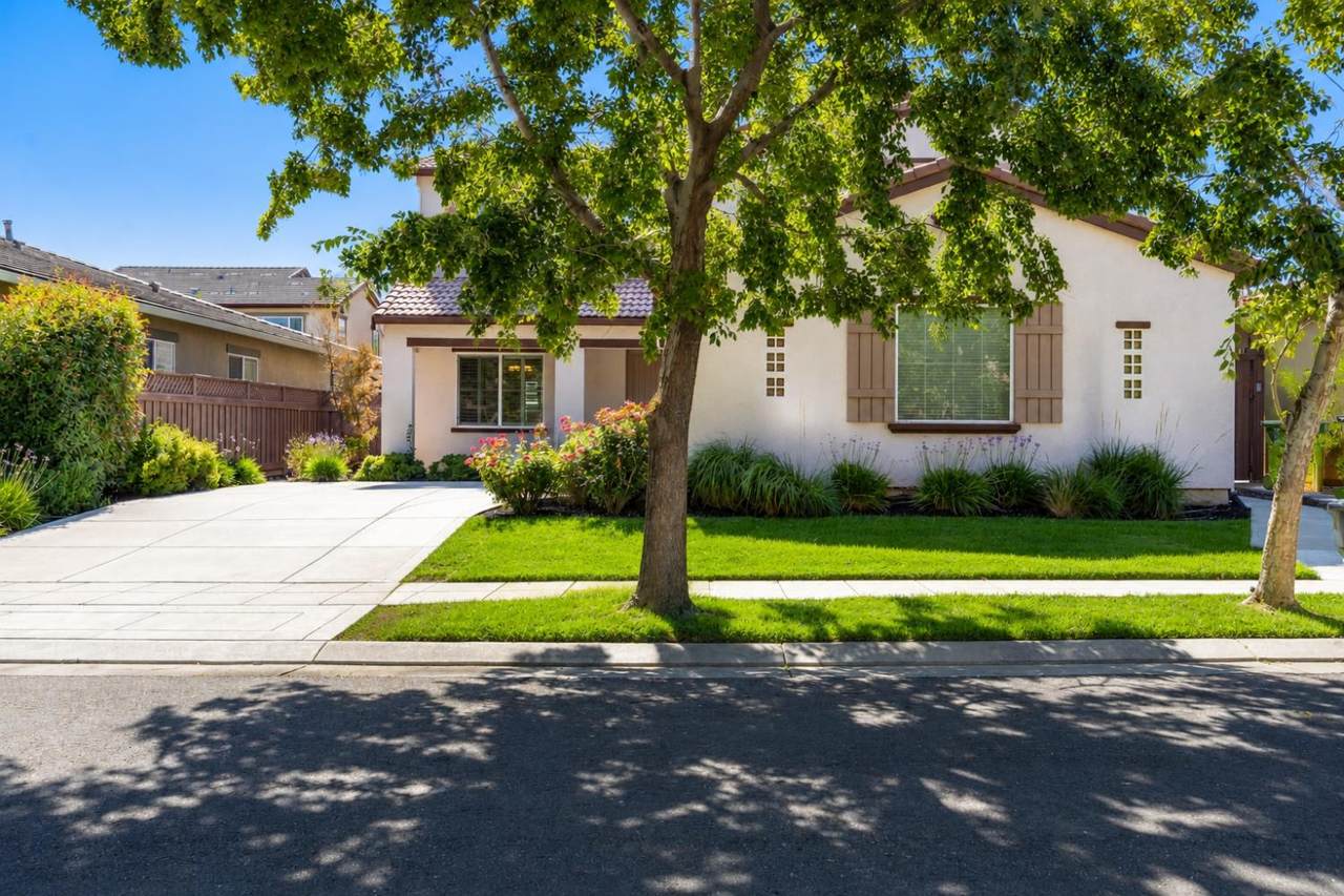 https://bt-photos.global.ssl.fastly.net/sacramento/1280_boomver_2_561186129-2.jpg