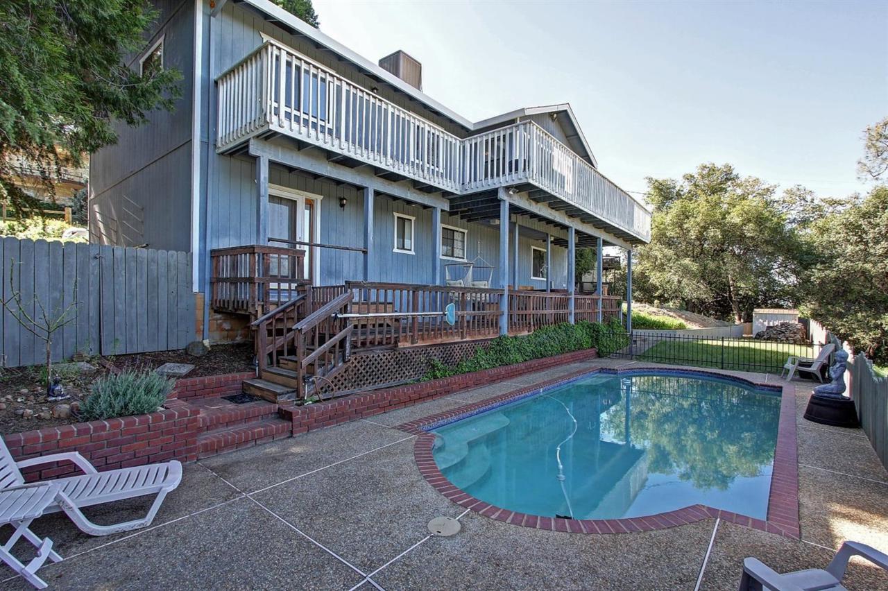 543 Skyline Drive - Photo 1