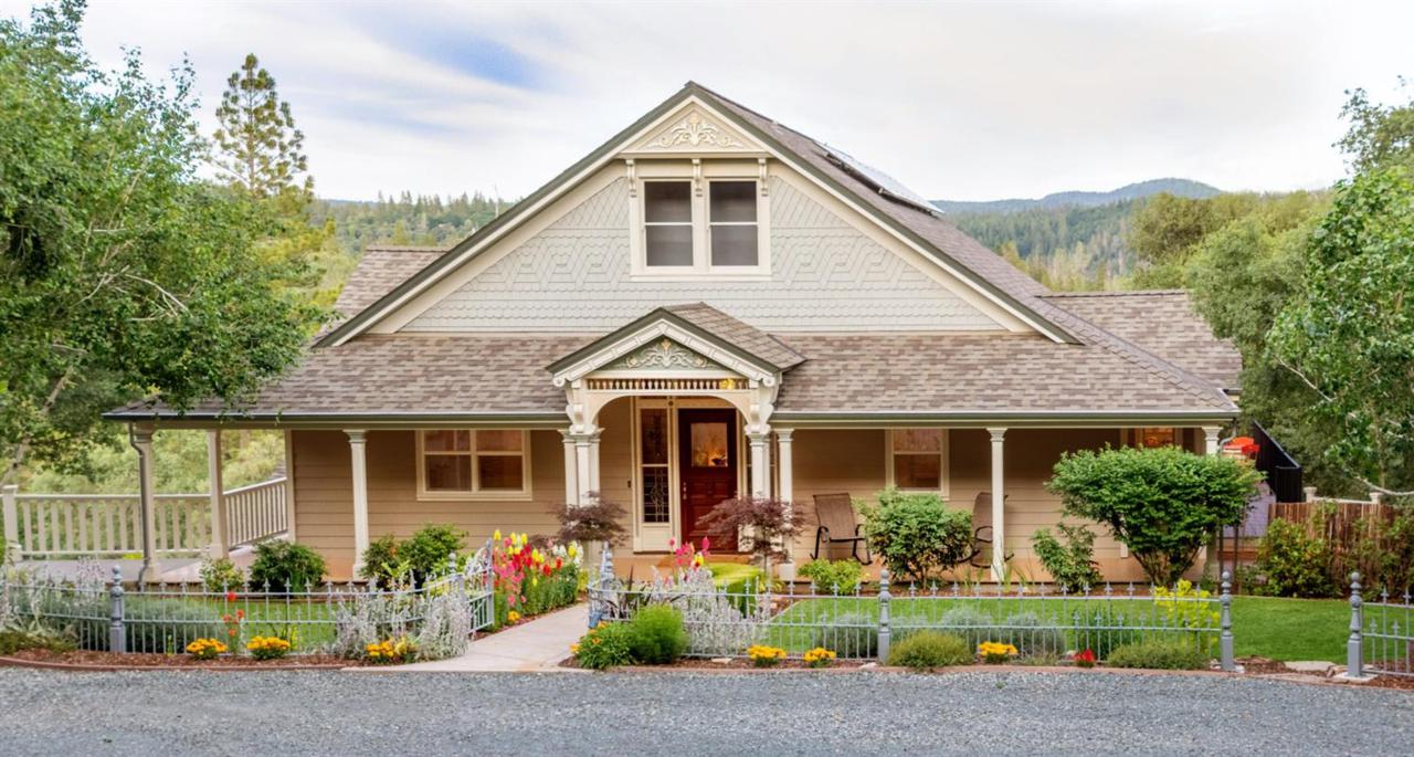 11095 Beckville Road - Photo 1