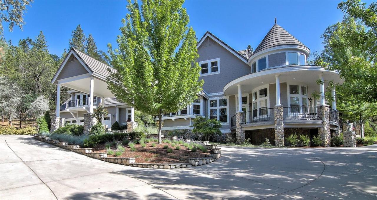 21540 Digger Pine Lane - Photo 1