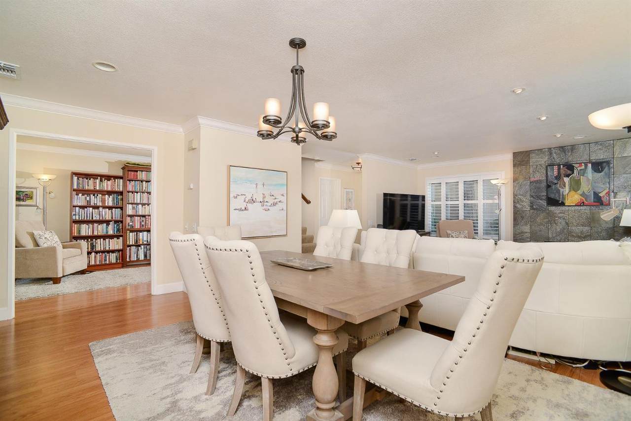 718 Dunbarton Circle - Photo 1