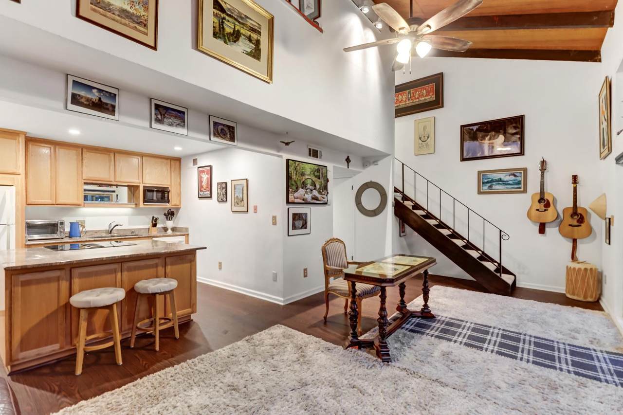 3215 Bermuda Avenue - Photo 1