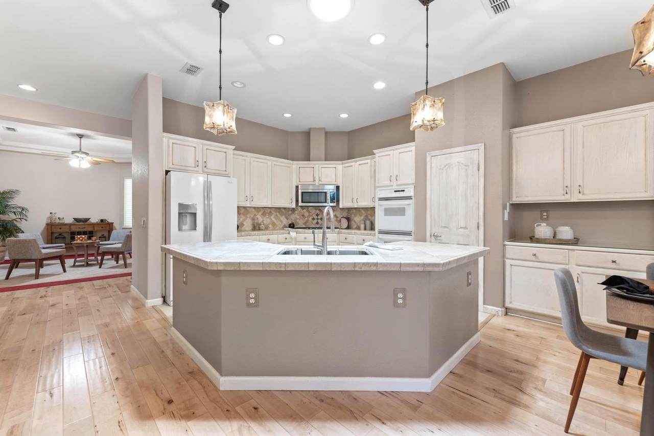 205 Cicero Court - Photo 1