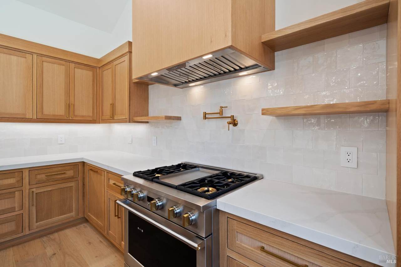 670 Oak Lane - Photo 1