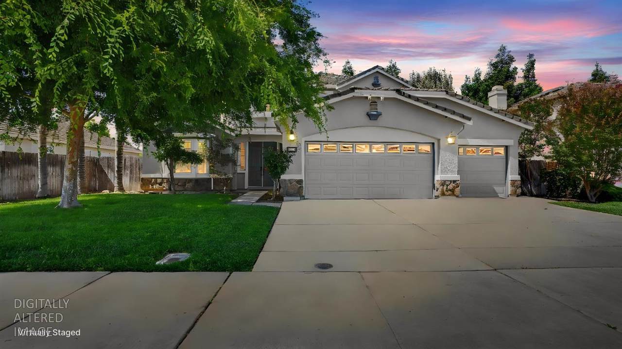 379 John Kamps Way - Photo 1