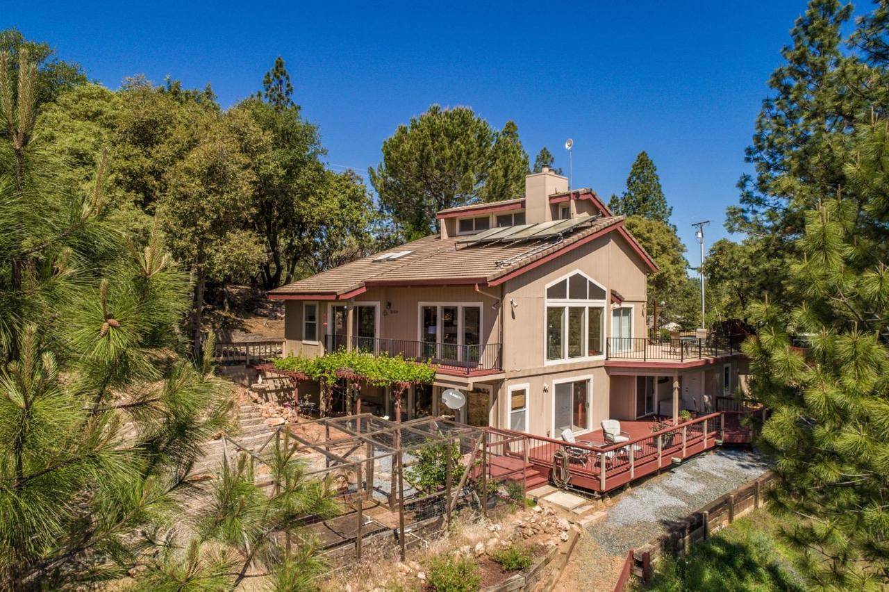 1360 Cerro Vista Drive - Photo 1