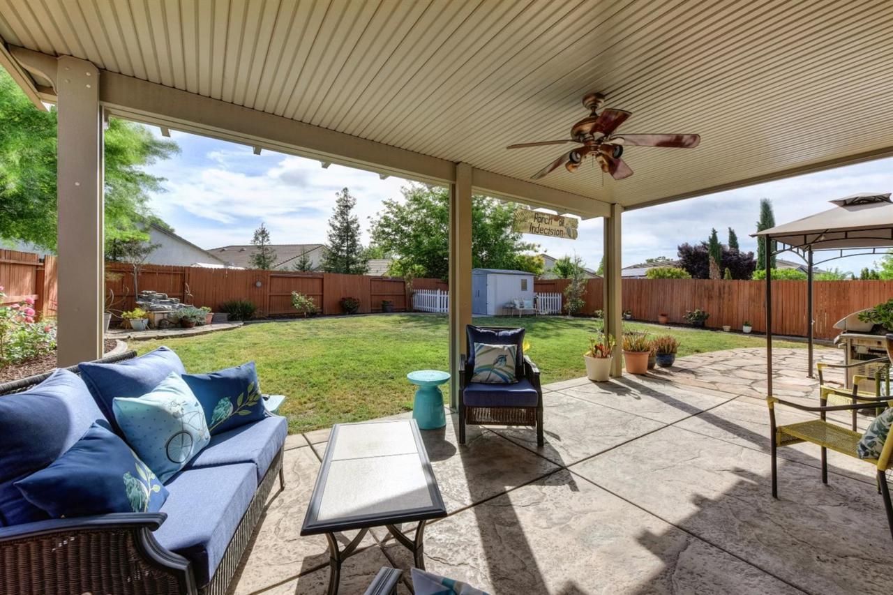 1309 Regent Circle - Photo 1