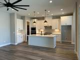 2517 Amur - Photo 2