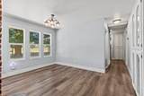 242 Hastings Avenue - Photo 10