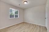 180 Percy Avenue - Photo 18