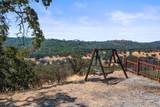 1560 Pinto Dr - Photo 41