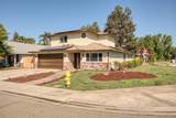 1621 Davis Street - Photo 2