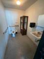 1040 High - Photo 39