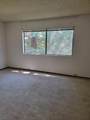 722 Woodside Lane E - Photo 13