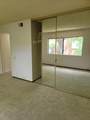 722 Woodside Lane E - Photo 16