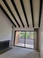 722 Woodside Lane E - Photo 18