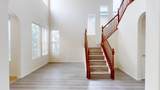 2555 Lind Avenue - Photo 3