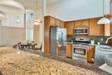 5208 Lincoln Villa Way - Photo 15