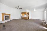 813 Holiday Way - Photo 13