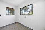 813 Holiday Way - Photo 31