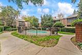 709 Woodside Ln E - Photo 43