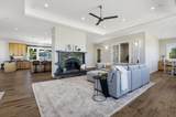 11215 Bonanza Way - Photo 19