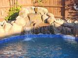 432 Gladstone Court - Photo 13