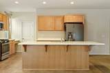 808 Fargo Street - Photo 16