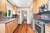2439 De Ovan Avenue - Photo 16