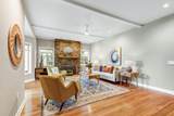 550 Walnut Street - Photo 9