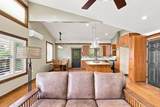 8449 Vista Avenue - Photo 11