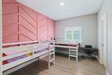 428 Pendragon - Photo 25