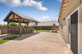 428 Pendragon - Photo 32