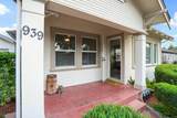 939 Vine Street - Photo 3