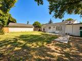 2175 De Ovan Avenue - Photo 28
