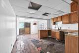 260 Lampasas Avenue - Photo 2