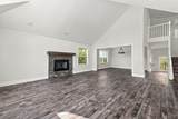 109 Endicott - Photo 7