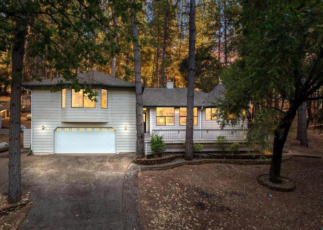 3026 Talking Mountain Trail - Photo 1