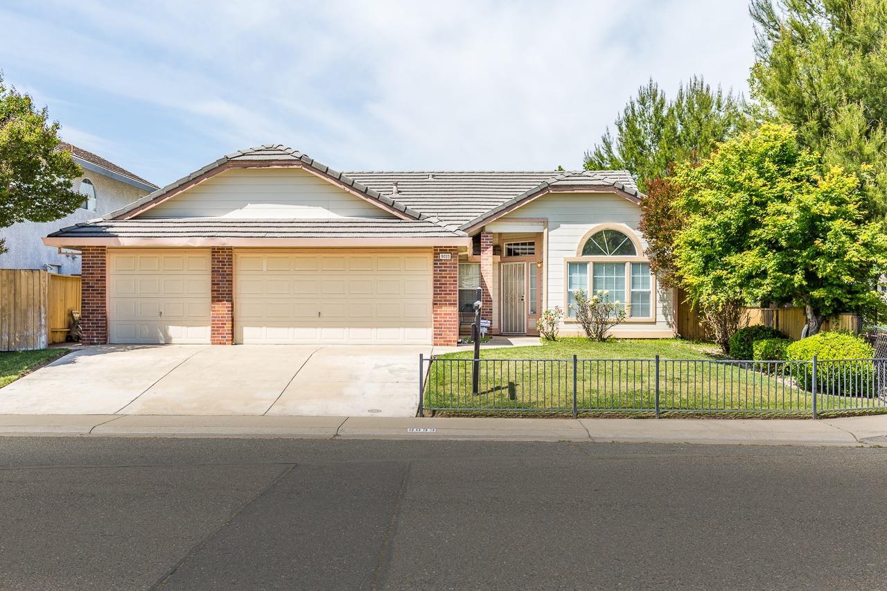 9033 Carlisle Avenue - Photo 1