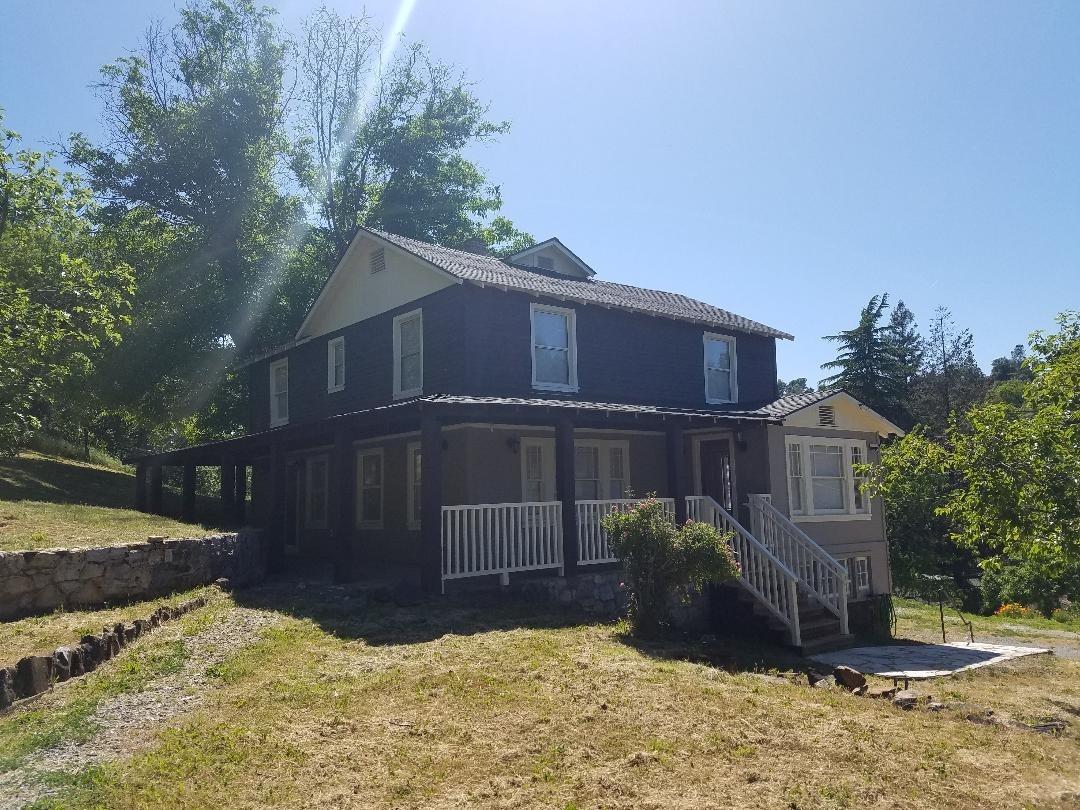 129 Snell Street - Photo 1