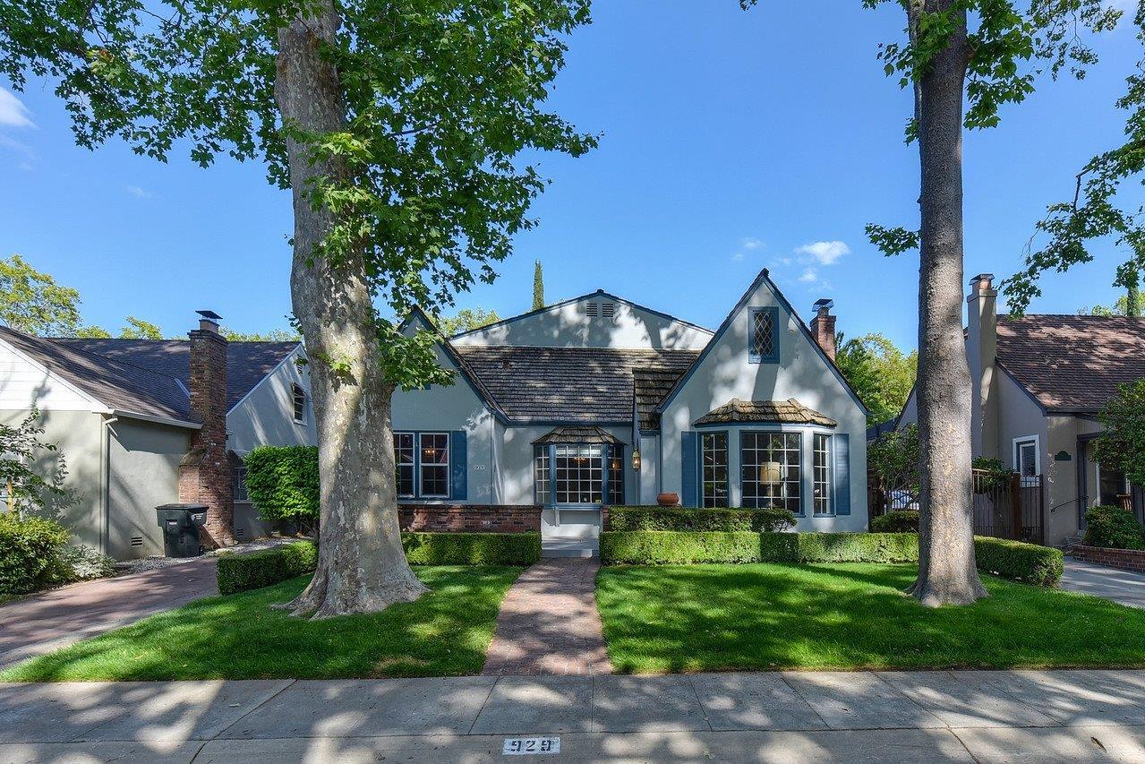 929 Sonoma Way - Photo 1