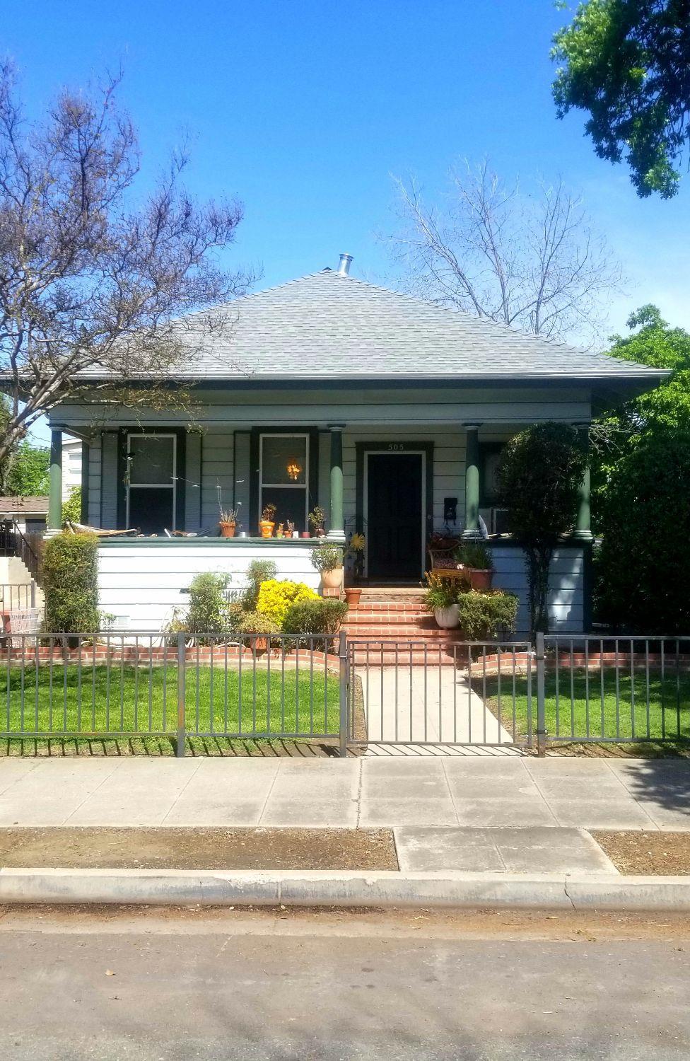 505 Flora Street - Photo 1