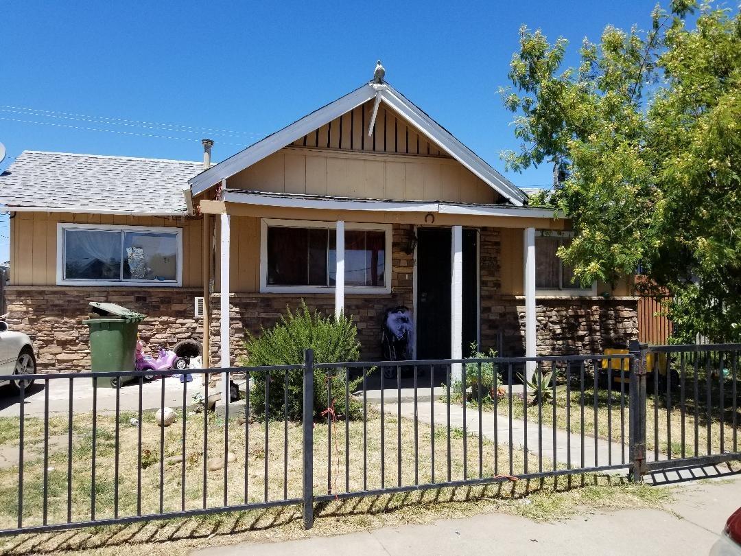 233 Maple Street - Photo 1