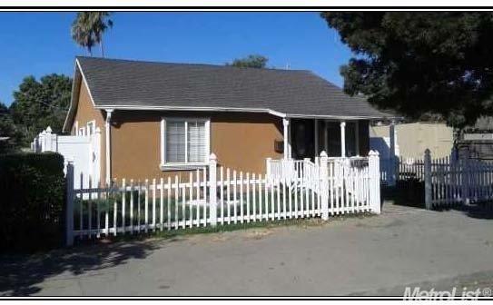 1527 Main Street - Photo 1