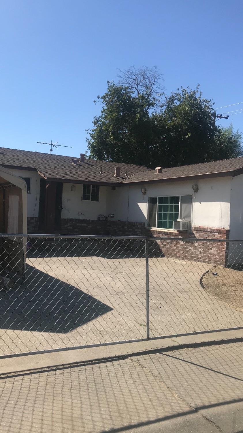 2525 Montclair Street - Photo 1