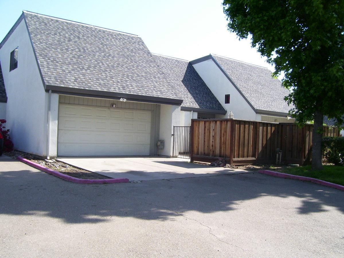 101 Portola Way - Photo 1