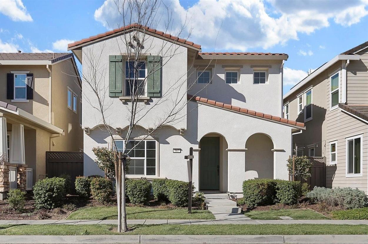 367 Aventino Avenue - Photo 1