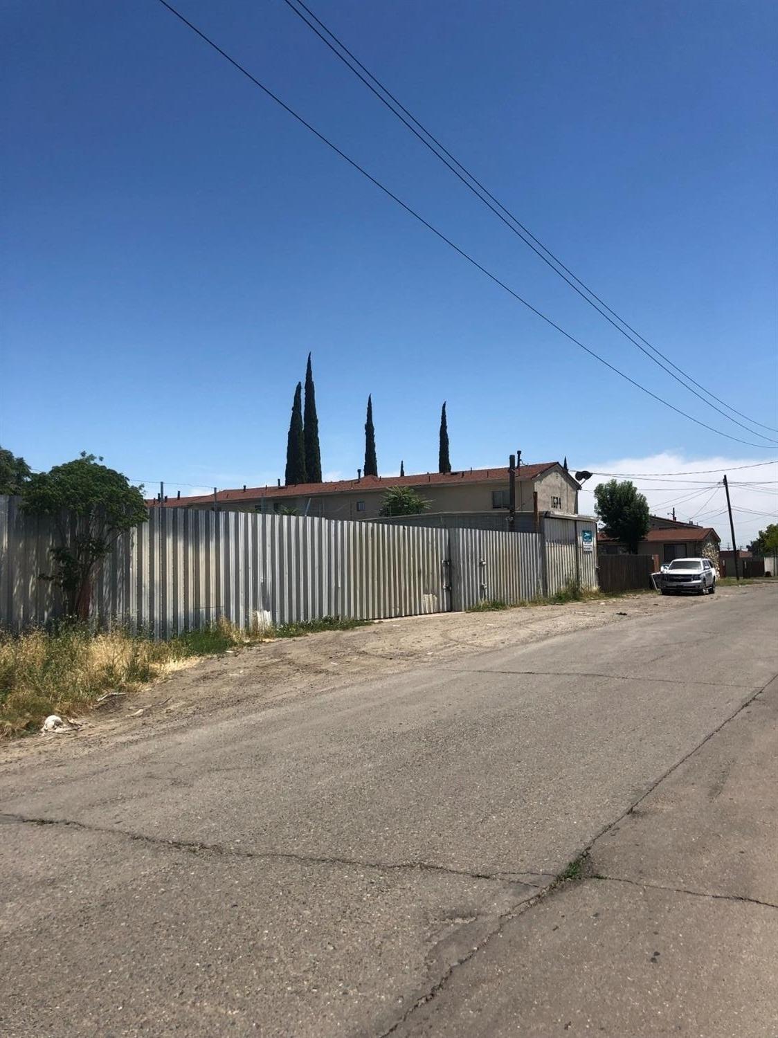 1640 Union Street - Photo 1