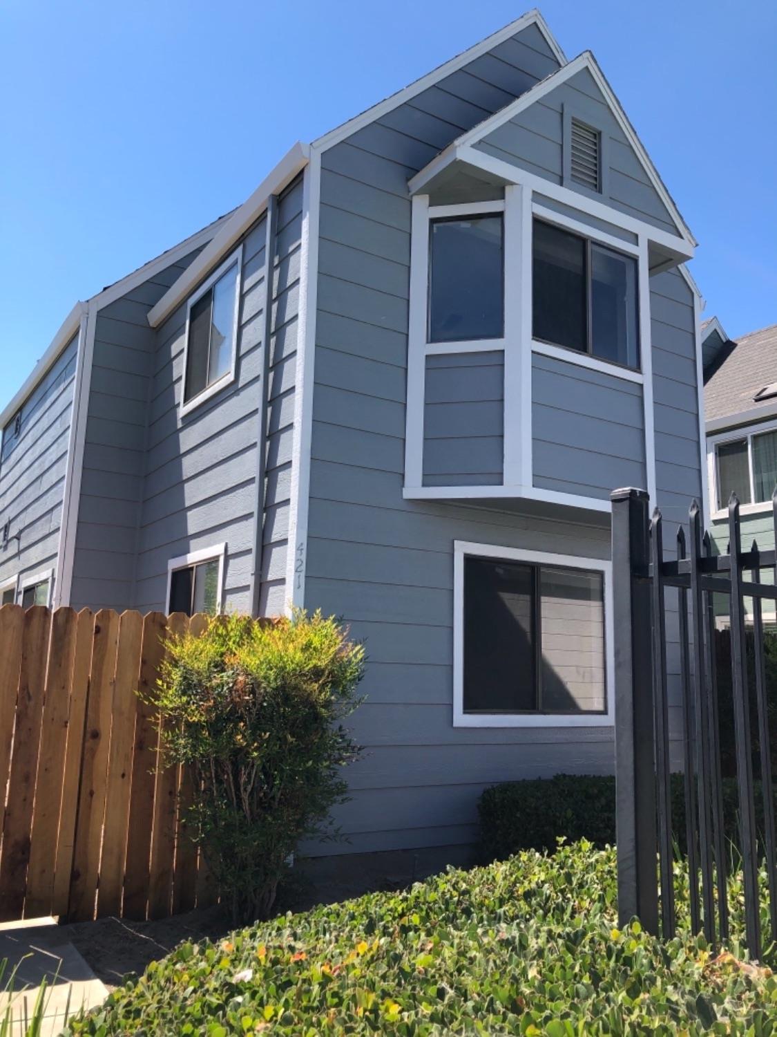 421 Benjamin Place - Photo 1